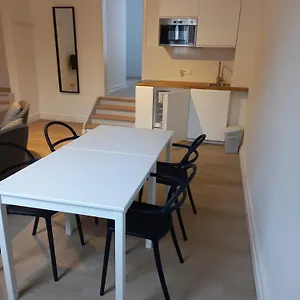 Flats - D'ici D'ailleurs Appartement Brussel